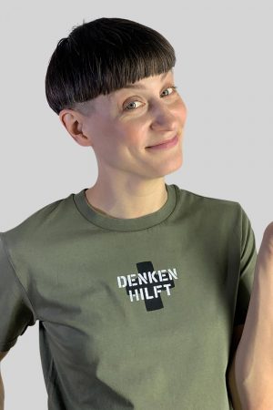 Denken hilft Shirt von Elternhaus in oliv